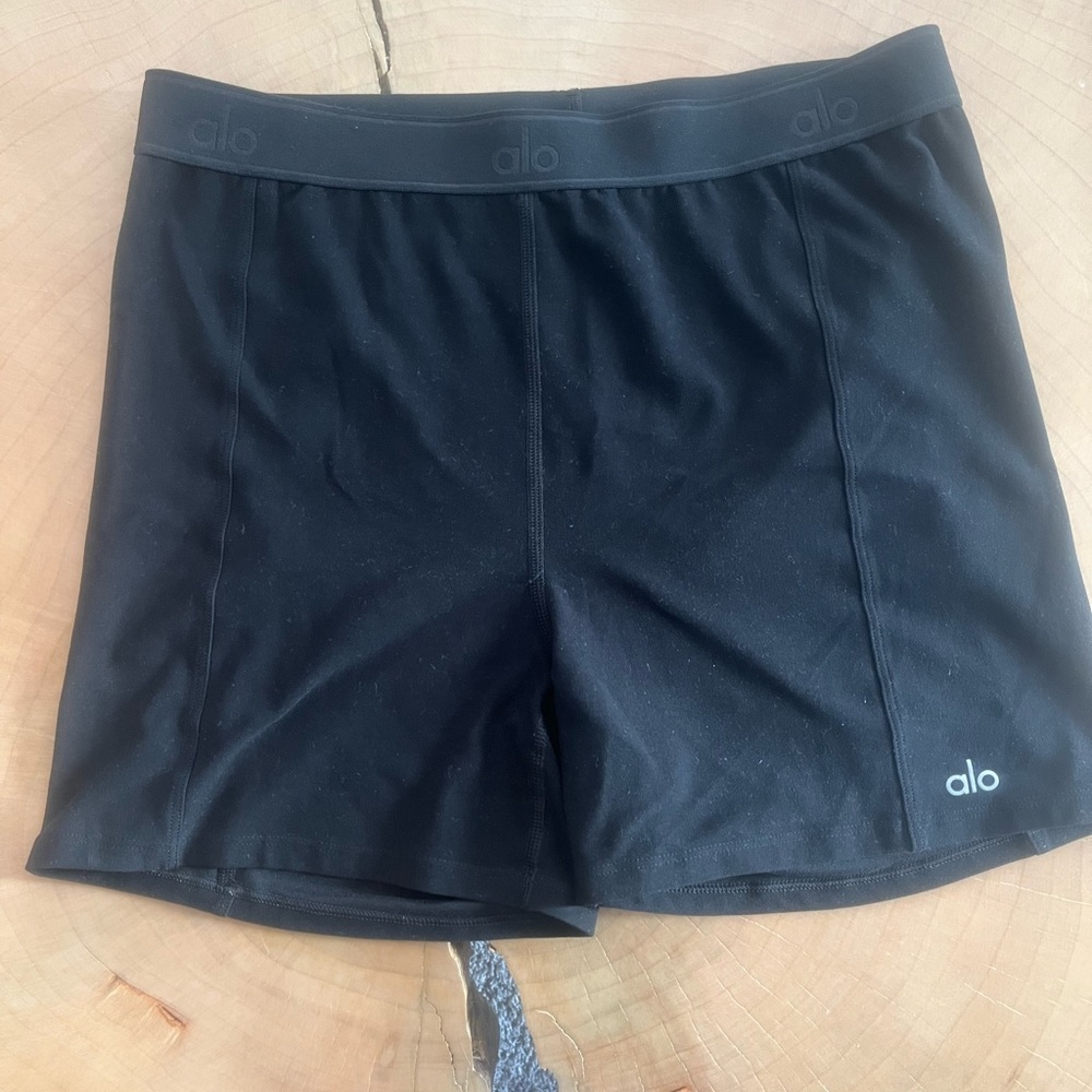 Alo Black Biker Shorts